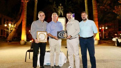 Mudanya belediyesi, cephelerde verilen mücadelenin diplomatik başarısı olan, “yurtta sulh,