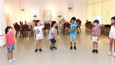 Osmangazi Belediyesi’nin yaz döneminde ‘Osmangazi Atölyelerle Buluşuyor’ adı altında hem