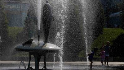 Meteoroloji Genel Müdürlüğü, vatandaşları sıcak havalara karşı uyardı.