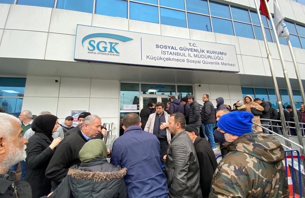 Sosyal Güvenlik Kurumu (SGK), Emekli Sandığı kapsamındaki zam farkları ödemelerinin