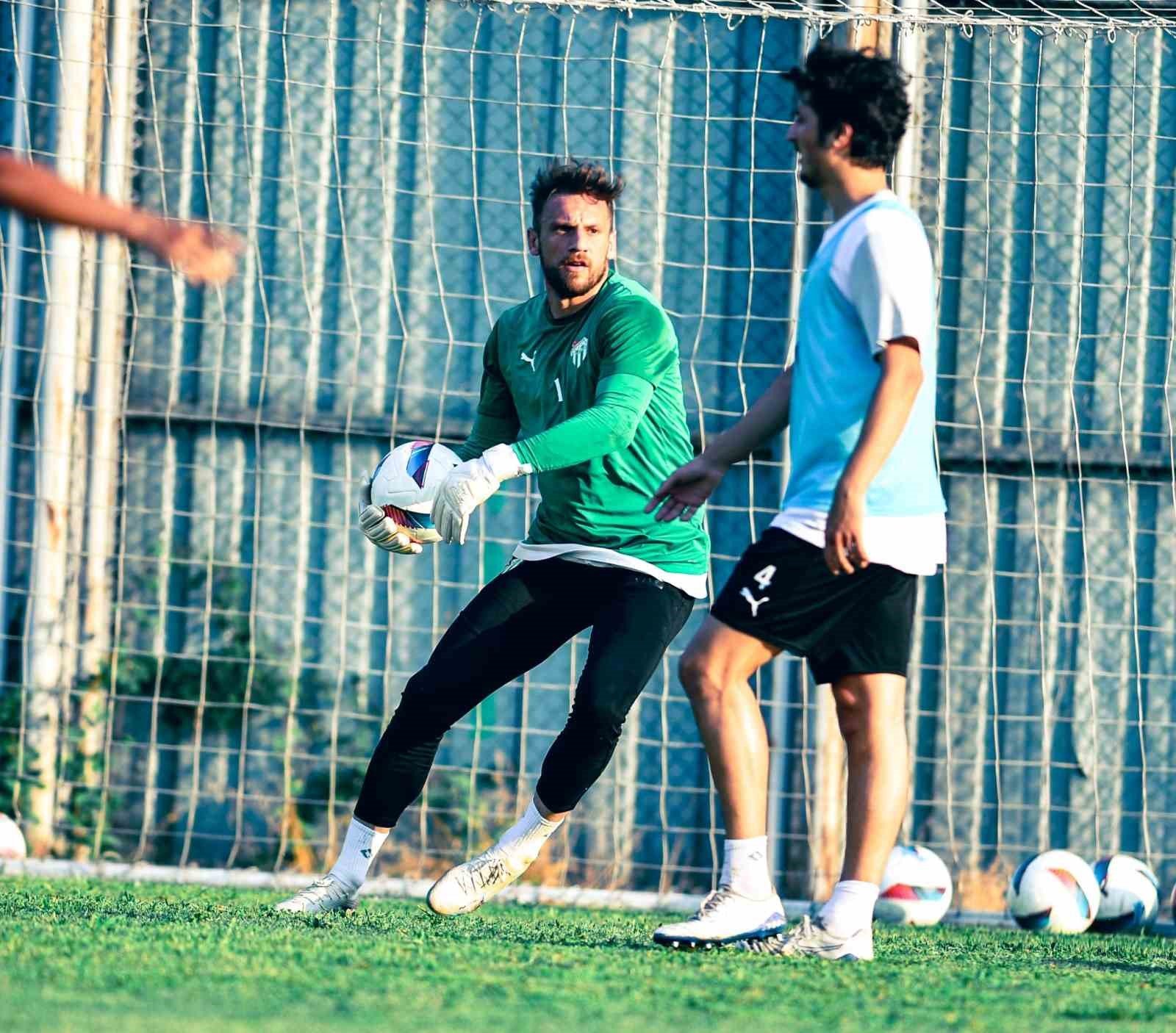 bursaspor dar alanda cift kale mac yapti 9f2a697
