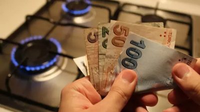 1 Ağustos’tan itibaren konutlarda kullanılan doğalgaza %38 zam yapıldığı duyuruldu.
