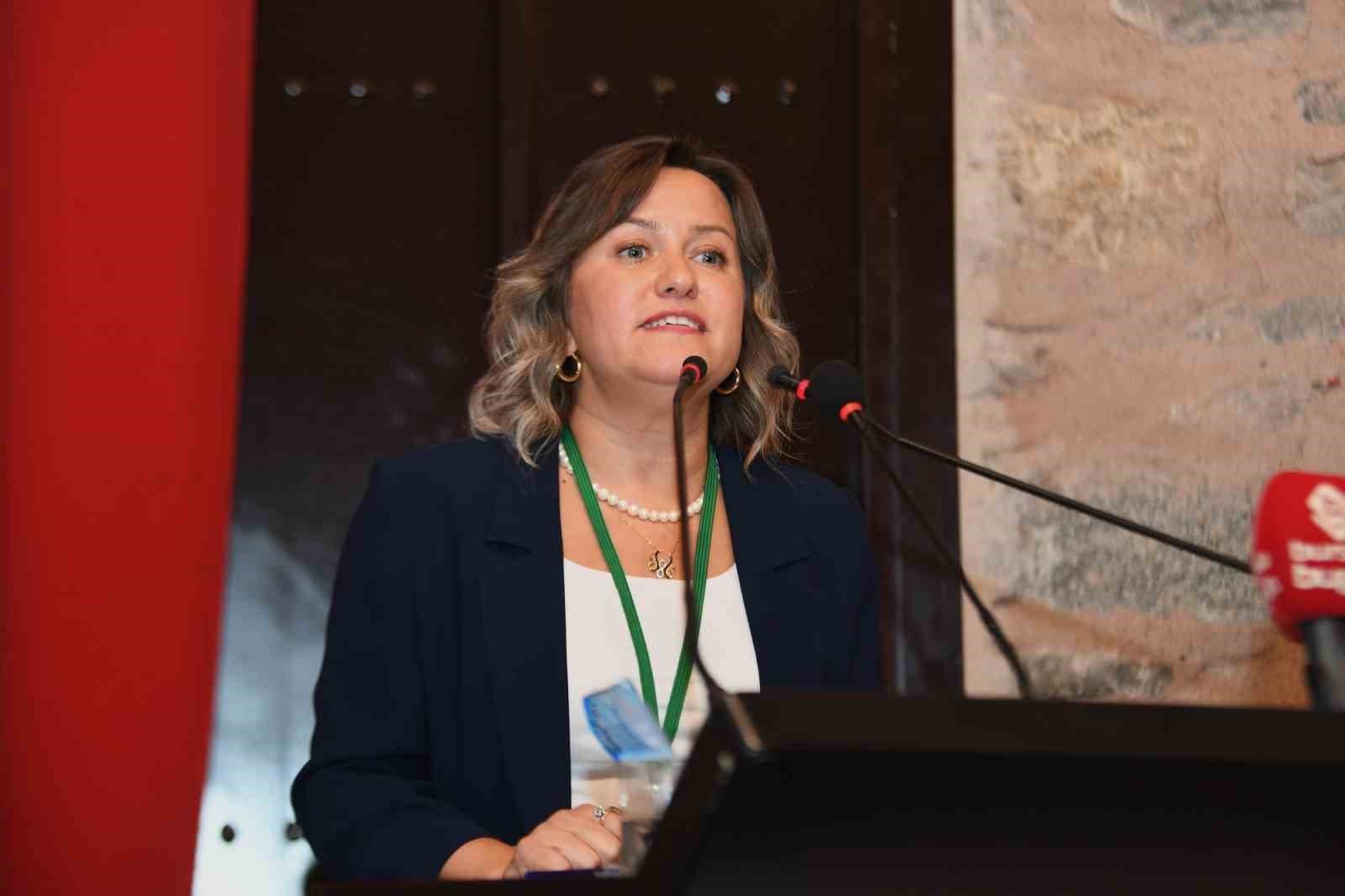 Osmangazi Kent Konseyi’nde genel kurul heyecanı yaşandı. Ördekli Kültür Merkezi’nde