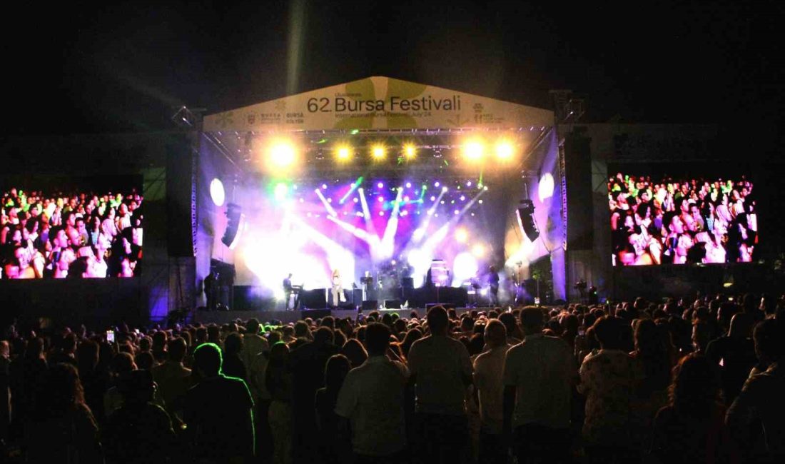 62. ULUSLARARASI BURSA FESTİVALİ, KÖFN VE FERİDE HİLAL AKIN'IN MUHTEŞEM