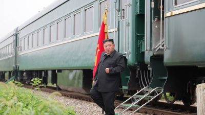 KUZEY KORE'DE ŞİDDETLİ YAĞIŞLARIN YOL AÇTIĞI SELDE YAKLAŞIK 4 BİN