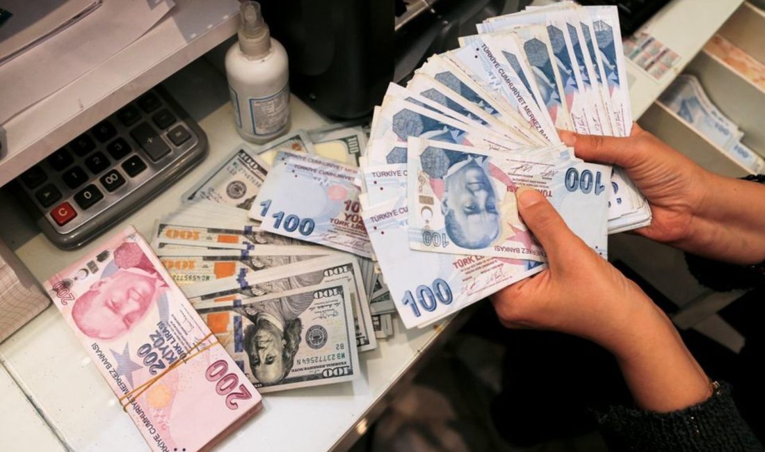 Merkez Bankası'nın faizi yüzde 50 düzeyinde tutmasıyla birlikte bankalar da