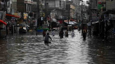 PAKİSTAN’DA ETKİLİ OLAN MUSON YAĞMURLARININ YOL AÇTIĞI SELDE 11 KİŞİ