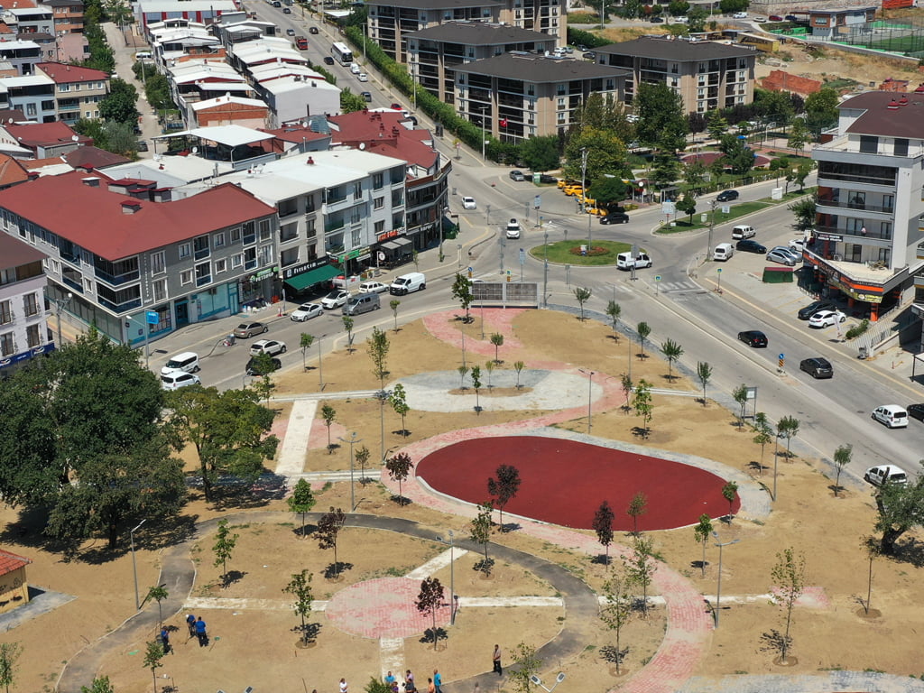 Osmangazi’deki sosyal donatı alanlarının sayısını arttırmak adına yoğun bir çalışma