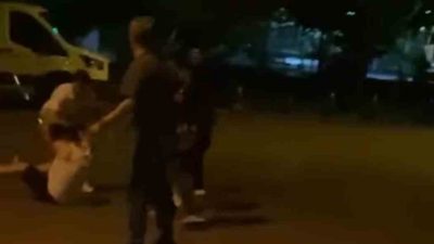 8 KİŞİ SOPA VE PALAYLA BİR KİŞİ BÖYLE DARP ETTİ