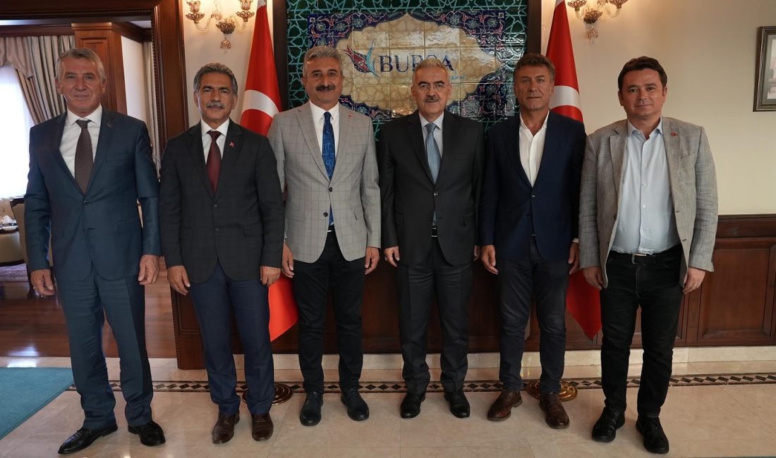 CHP Bursa İl Başkanı Nihat Yeşiltaş, CHP Bursa Milletvekili Orhan