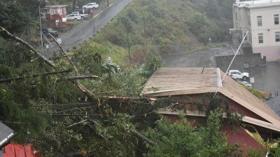 ABD'NİN ALASKA EYALETİNDE MEYDANA GELEN TOPRAK KAYMASINDA 1 KİŞİ HAYATINI