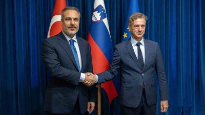 DIŞİŞLERİ BAKANI HAKAN FİDAN, SLOVENYA BAŞBAKANI ROBERT GOLOB İLE GÖRÜŞTÜ.