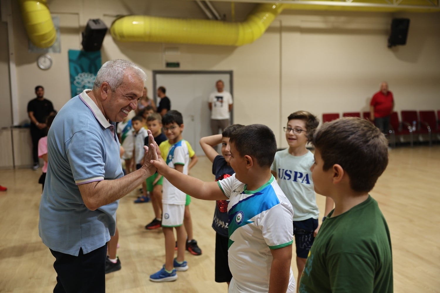 baskan sadi ozdemir cocuklarla spor yapti d924899