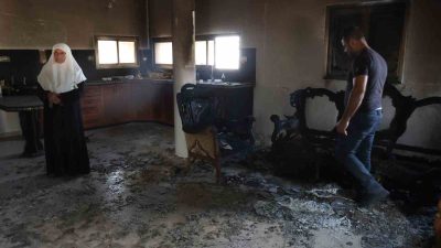 İSRAİL'İN İŞGALİ ALTINDAKİ BATI ŞERİA'DA YAHUDİ YERLEŞİMCİLERİN JİT KÖYÜNDEKİ FİLİSTİNLİLERE