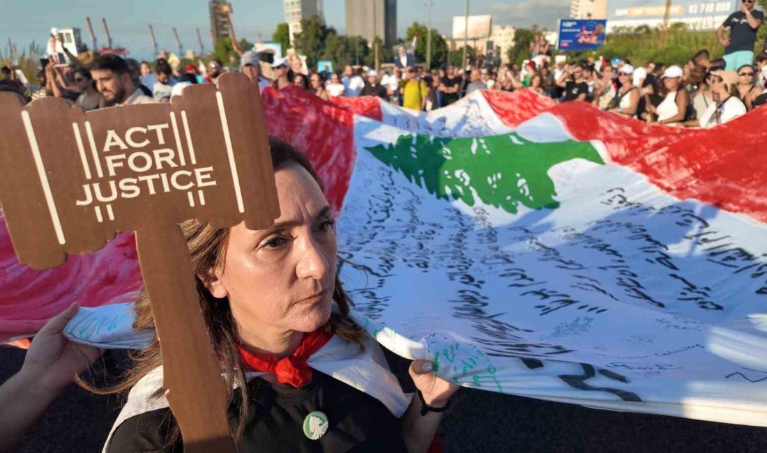 LÜBNAN'IN BEYRUT LİMANI'NDA EN AZ 220 KİŞİNİN ÖLÜMÜNE VE 6