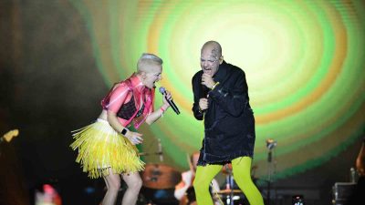 Son dönemin en popüler müzik gruplarından Büyük Ev Ablukada, Merinos