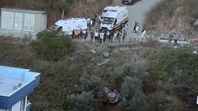 Bursa’nın Mudanya ilçesinde meydana gelen kazada 30 metre yüksekliğindeki şarampole