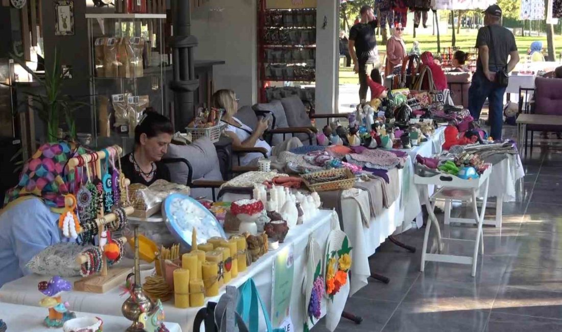BURSA'DA GİRİŞİMCİ ÜRETEN KADINLAR DERNEĞİ TARAFINDAN DÜZENLENEN ALIŞVERİŞ ŞENLİĞİNDE 100