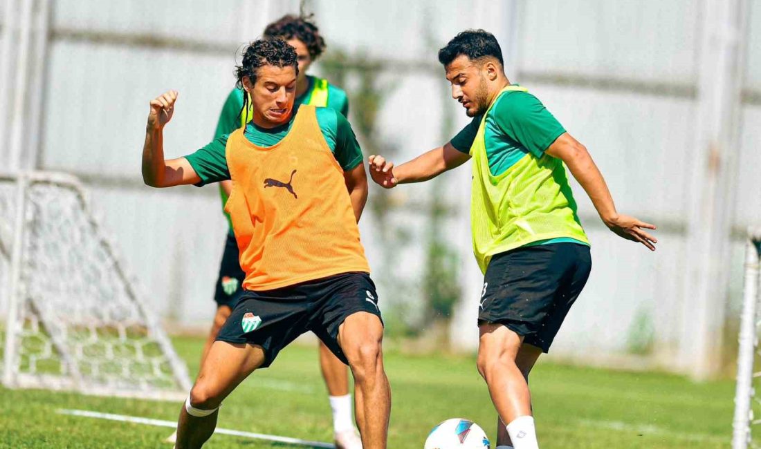 BURSASPOR'DA YENİ SEZON HAZIRLIKLARI TÜM HIZIYLA SÜRÜYOR.