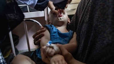 GAZZE’DE ÇOCUK FELCİ AŞILAMA KAMPANYASI BAŞLADI