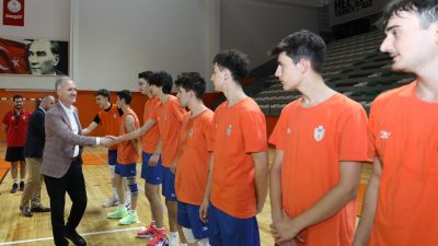 İNEGÖL BELEDİYESPOR ERKEK VOLEYBOL TAKIMI YENİ SEZON HAZIRLIKLARINA BAŞLADI. BU