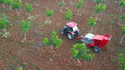 İnegöl Belediyesi’nin 2020 yılında alımını yaparak ücretsiz olarak çiftçilerin kullanımına