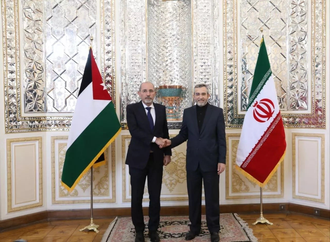 iran disisleri bakan vekili ali bakiri israilin vahsice eylemlerinin agir bedeli oldugunu anlamasi icin kesin ve sert bir yanit almasi gerekiyor c1b9512
