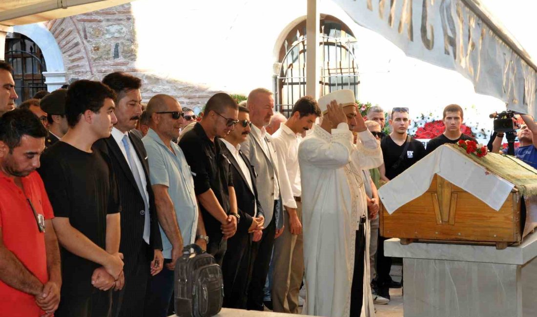 KARACABEY BELEDİYE BAŞKAN YARDIMCISI OLARAK GÖREV YAPAN TURHAN UZUN, KATILDIĞI