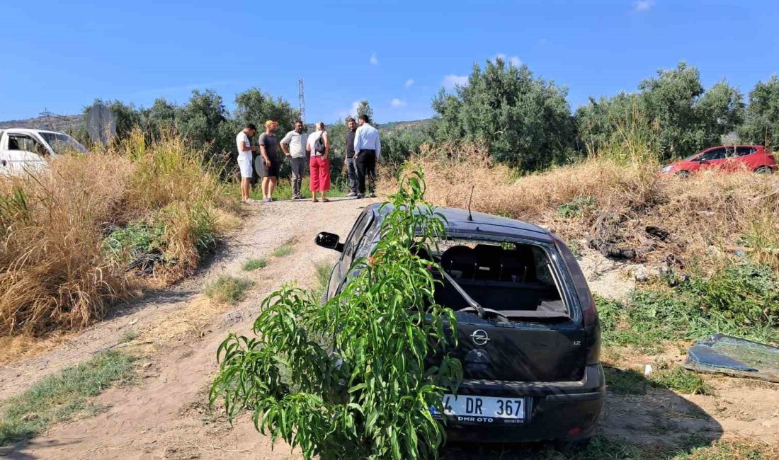 BURSA'DA TRAFİKTE SEYİR HALİNDE İLERLEYEN OTOMOBİL TARLAYA UÇTU. KAZADA ÖLÜ