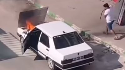 BURSA'DA TOFAŞ MARKA OTOMOBİL SEYİR HALİNDEYKEN ALEV ALDI.