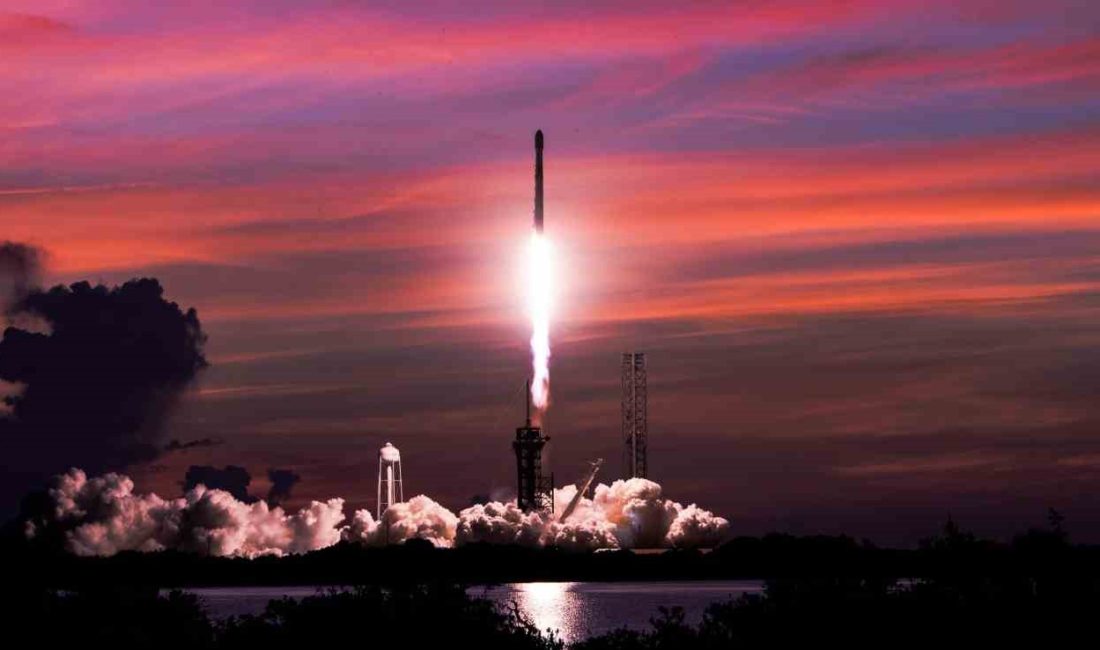 SPACEX 23 STARLİNK UYDUSUNU DAHA YÖRÜNGEYE GÖNDERDİ