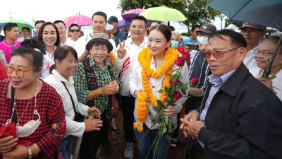 TAYLAND’IN ESKİ BAŞBAKANI THAVİSİN’İN KIZI BAŞBAKAN ADAYI OLARAK BELİRLENDİ