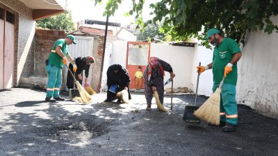 Osmangazi Belediyesi’nin hayata geçirdiği ‘Mahallemizi Birlikte Temizliyoruz’ projesi ilçe genelinde