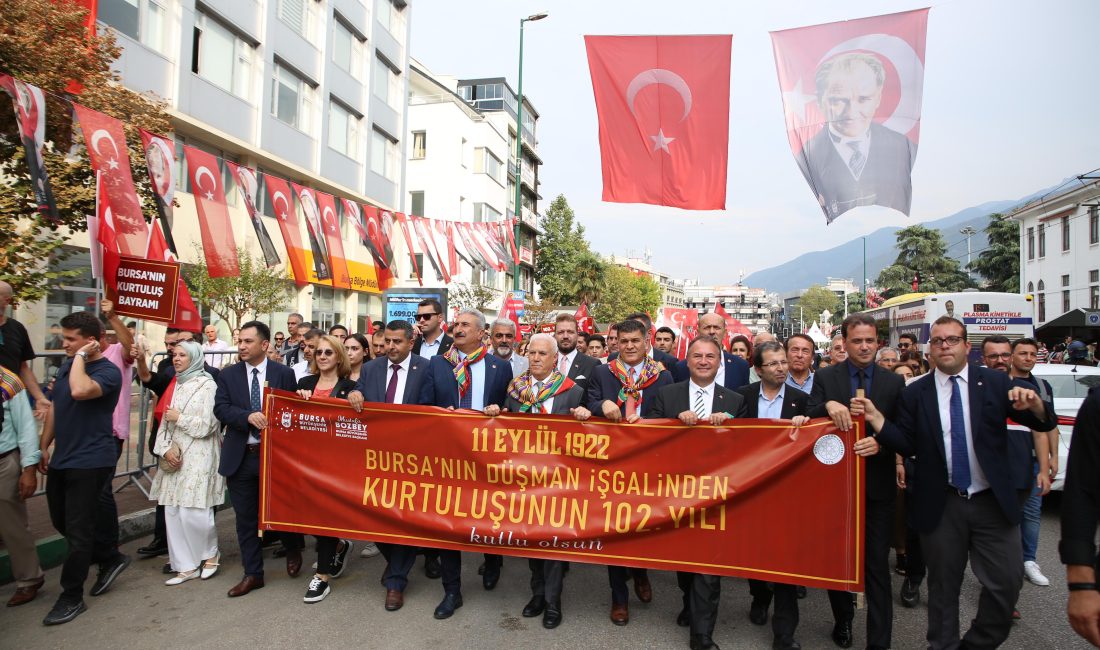 Bursa’nın Yunan işgalinden kurtuluşunun 102’nci yıl dönümü, şehirde coşkuyla kutlanmaya