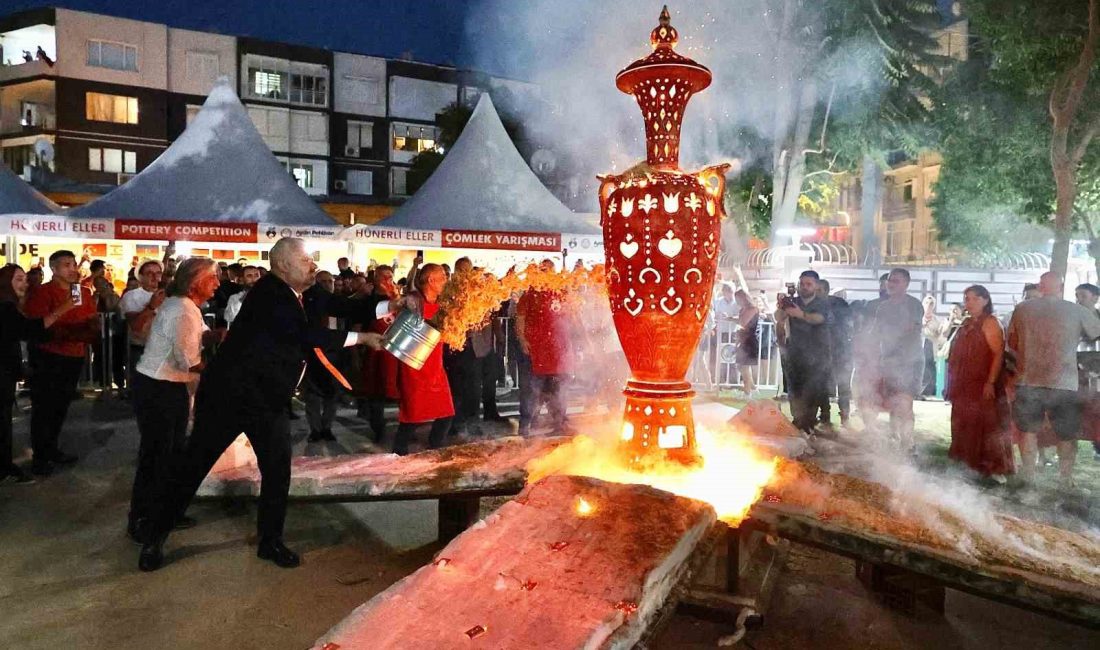 MENEMEN BELEDİYESİ TARAFINDAN DÜZENLENEN 3. ULUSLARARASI MENEMEN ÇÖMLEK FESTİVALİ, GÖRKEMLİ