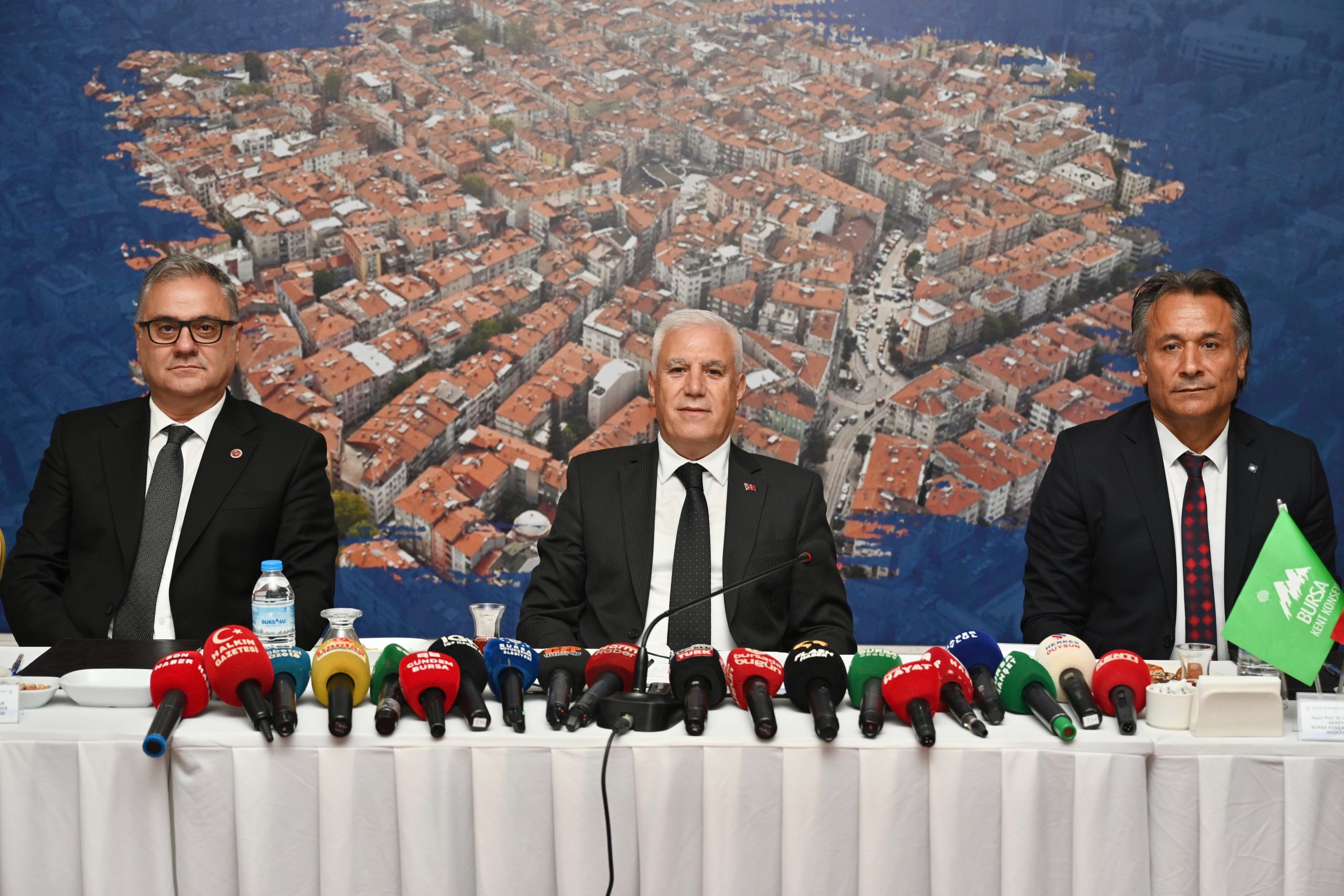 Bursa'da Ortak Akılla Dev Dönüşüme İlk İmzalar Atıldı! 2 34676 MTY2ZTg2NT 7 scaled