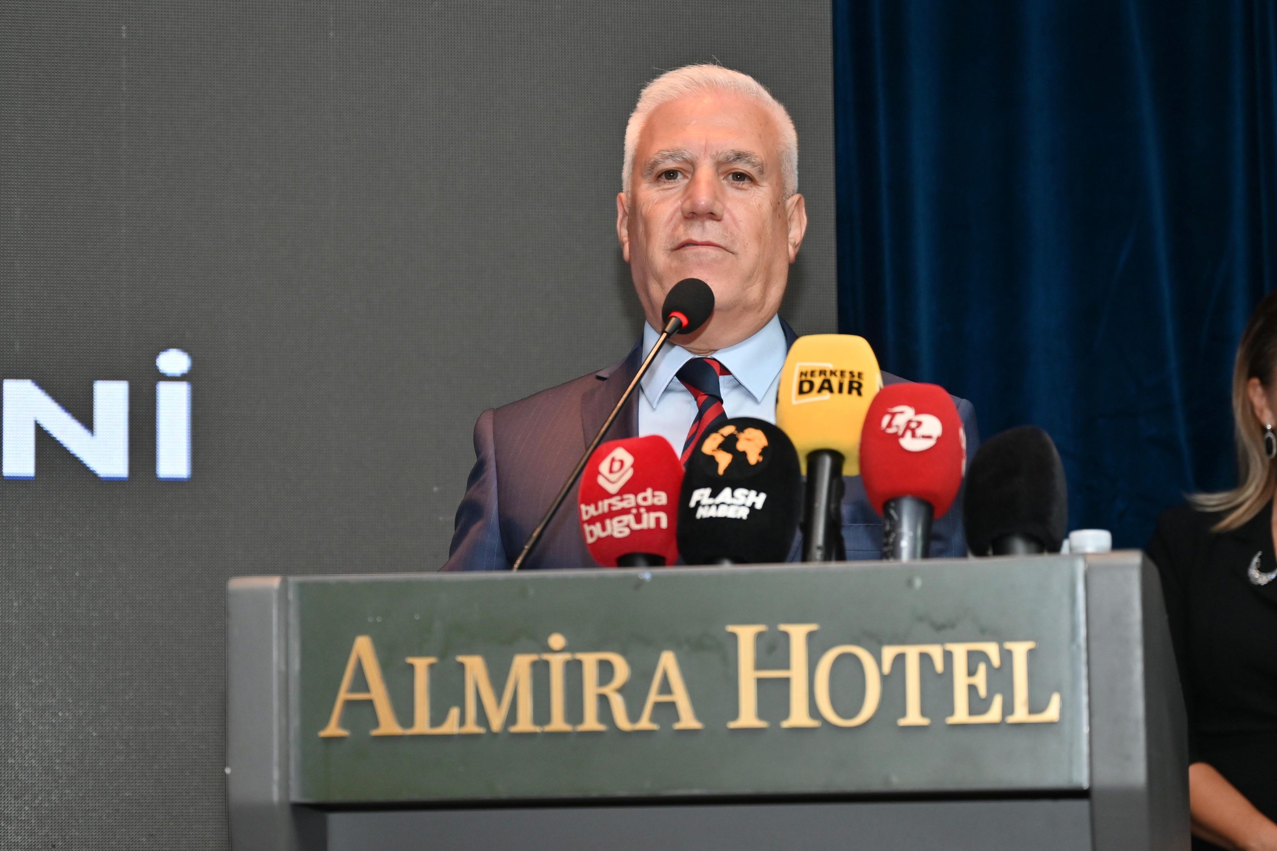 Bursa Büyükşehir Belediye Başkanı Mustafa Bozbey, Rumelili Yönetici İş Adamı