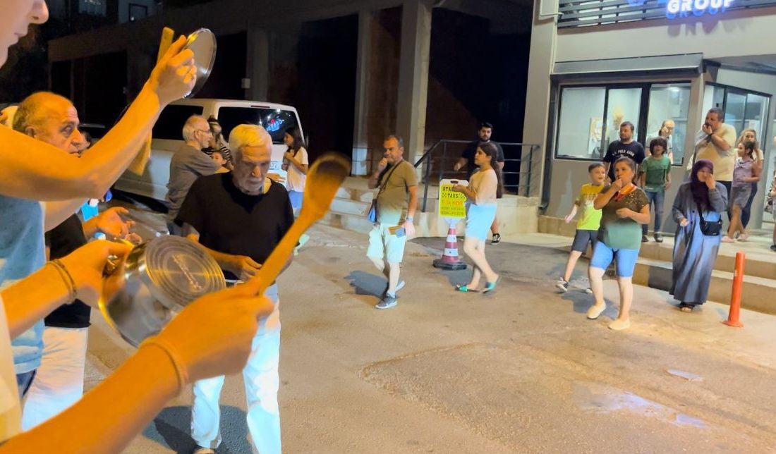 Bursa’da 12 katlı 9 bloktan oluşan bir sitede yaşanan asansör