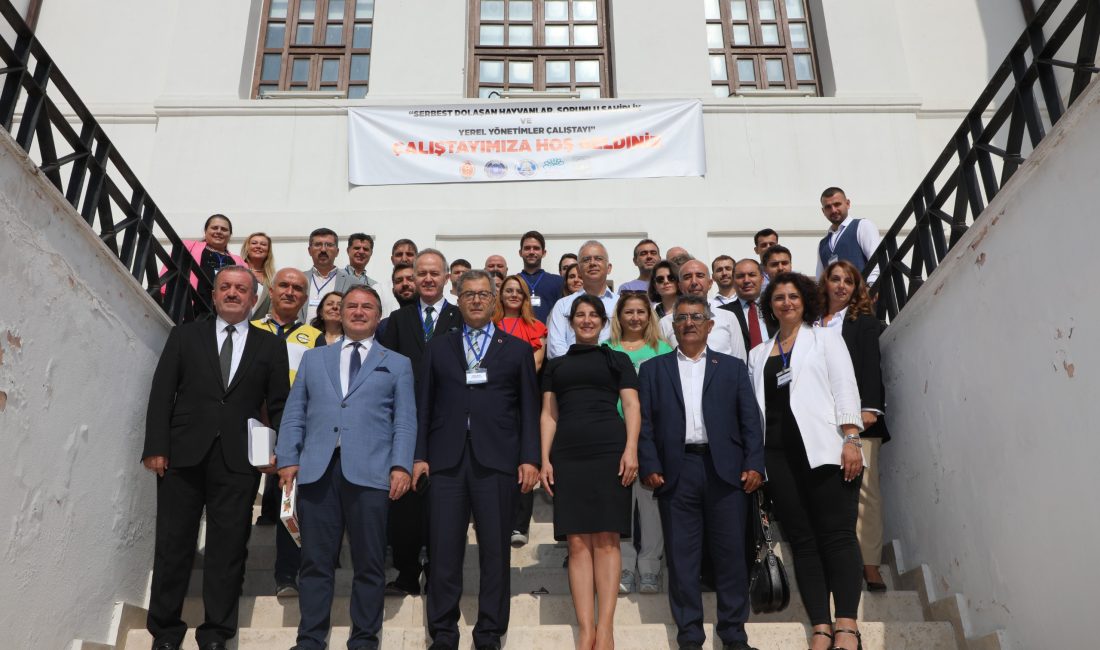 "Serbest Dolaşan Hayvanlar, Sorumlu Sahiplik ve Yerel Yönetimler Çalıştayı”nın kapanışında