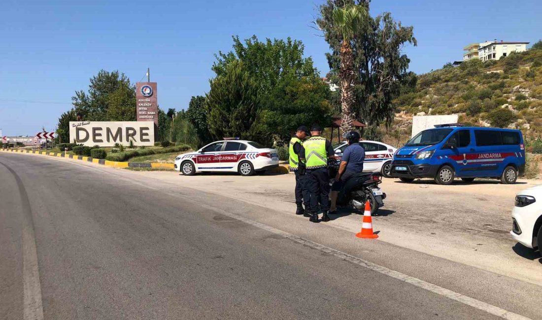 ANTALYA'DA JANDARMA EKİPLERİNİN YAPTIĞI DENETİMLERDE KURALLARA UYMAYAN 165 MOTOSİKLET SÜRÜCÜSÜNE