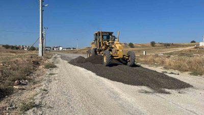 ASFALTLAMA VE YOL BAKIM ÇALIŞMALARI DEVAM EDİYOR