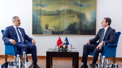 DIŞİŞLERİ BAKANI HAKAN FİDAN, KOSOVA BAŞBAKANI ALBİN KURTİ İLE GÖRÜŞTÜ.