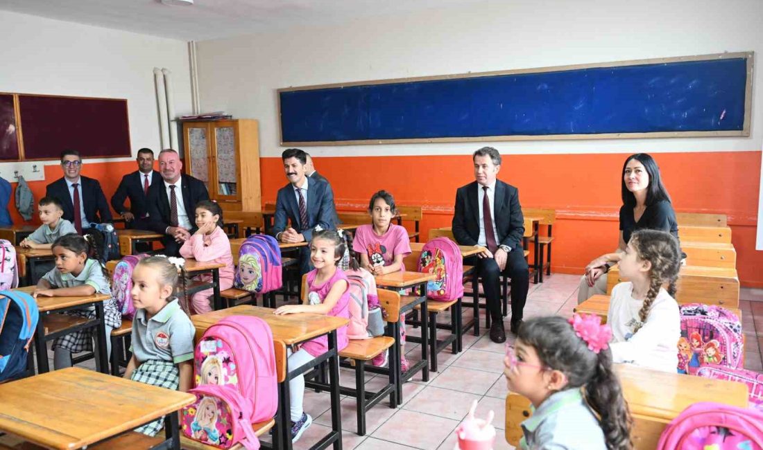 KARACABEY BELEDİYE BAŞKANI FATİH KARABATI, YENİ EĞİTİM-ÖĞRETİM YILININ İLK DERS