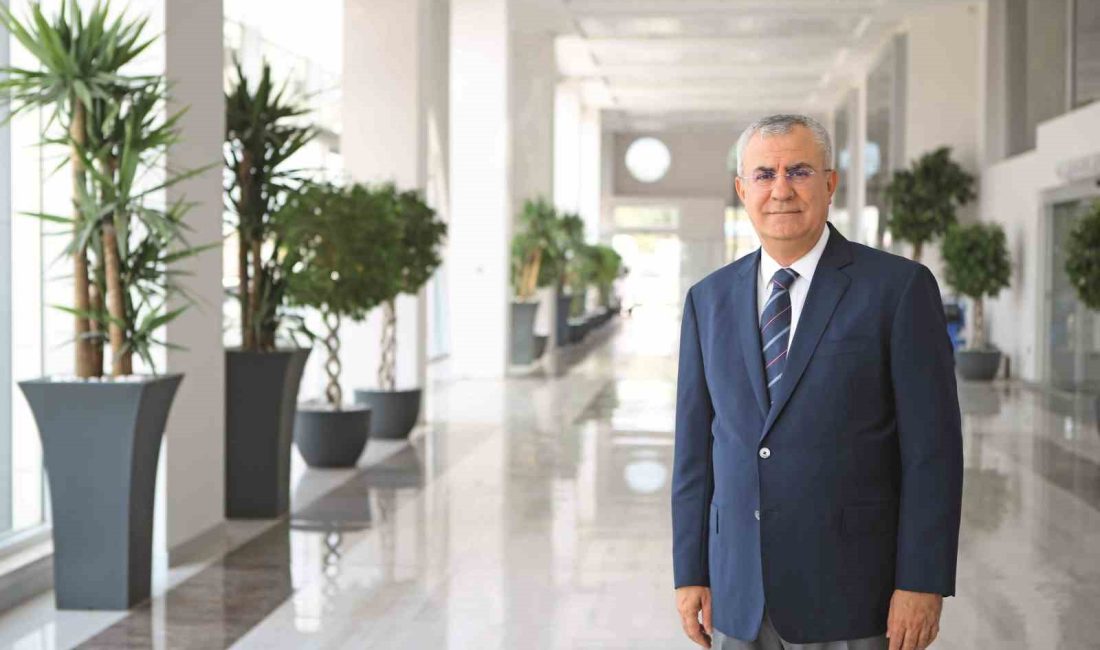 ADANA SANAYİ ODASI YÖNETİM KURULU BAŞKANI ZEKİ KIVANÇ, CUMHURBAŞKANI YARDIMCISI