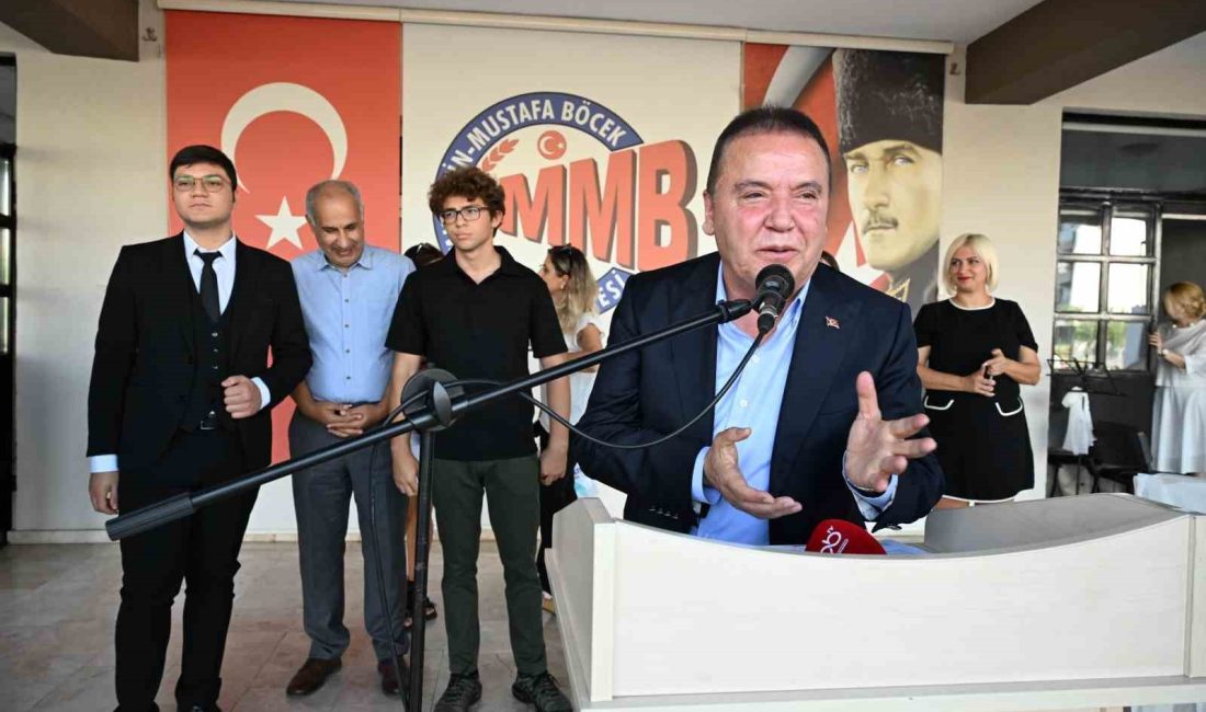 ANTALYA BÜYÜKŞEHİR BELEDİYE BAŞKANI MUHİTTİN BÖCEK, MUHİTTİN-MUSTAFA BÖCEK ANADOLU LİSESİ’NDE