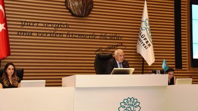 NİLÜFER BELEDİYE MECLİSİ BİR AYLIK ARANIN ARDINDAN EYLÜL AYI TOPLANTISINI