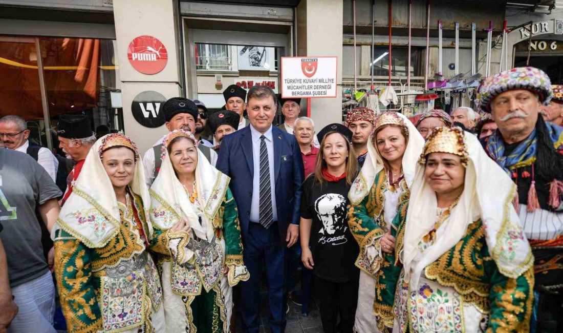 İZMİR BÜYÜKŞEHİR BELEDİYE BAŞKANI DR. CEMİL TUGAY, 9 EYLÜL KUTLAMALARI