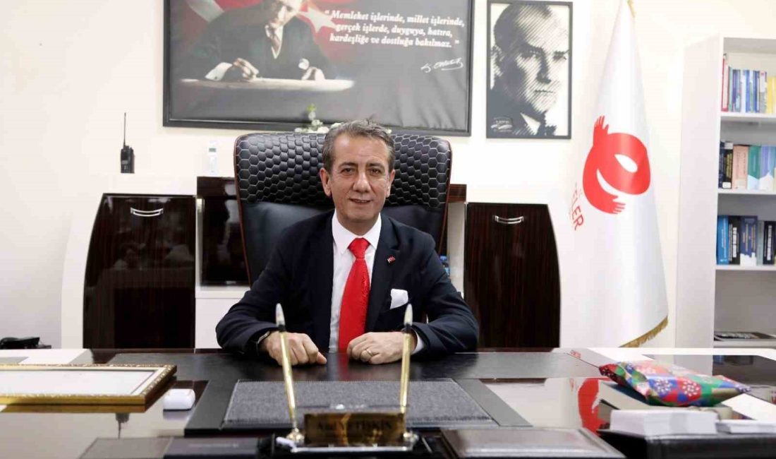 AYDIN (İHA) – AYDIN’IN DÜŞMAN İŞGALİNDEN KURTULUŞUNUN 102. YILDÖNÜMÜNÜ KUTLAYAN