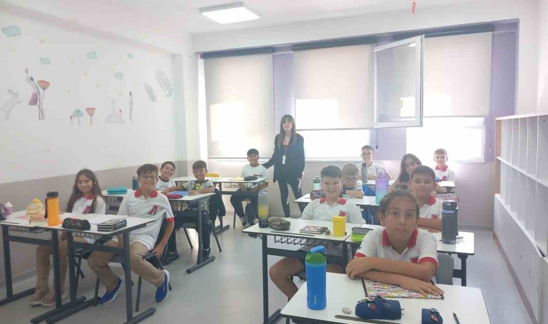 BİLECİK'TE 40 BİN 274 ÖĞRENCİ İÇİN DERS ZİLİ ÇALDI