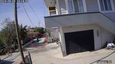 ÇANAKKALE'NİN EZİNE İLÇESİNE BAĞLI PINARBAŞI KÖYÜNDE BULUNAN EVİNDEN ÇIKAN VE